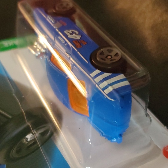 Hot‎ Wheels - Picture 7 of 9